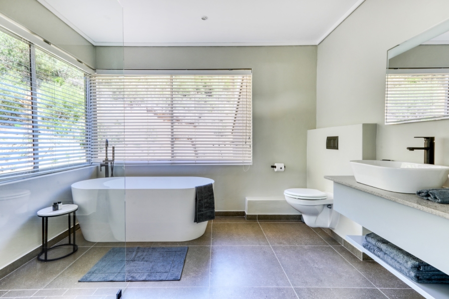 To Let 5 Bedroom Property for Rent in Camps Bay Western Cape